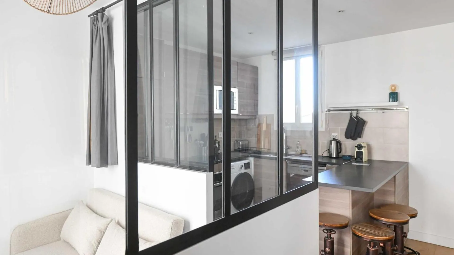 Modern Apartment - 2Br-4P- Canal Saint-Martin 巴黎 法国