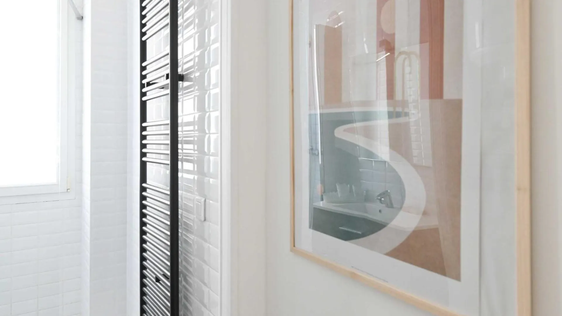 Modern Apartment - 2Br-4P- Canal Saint-Martin Parijs